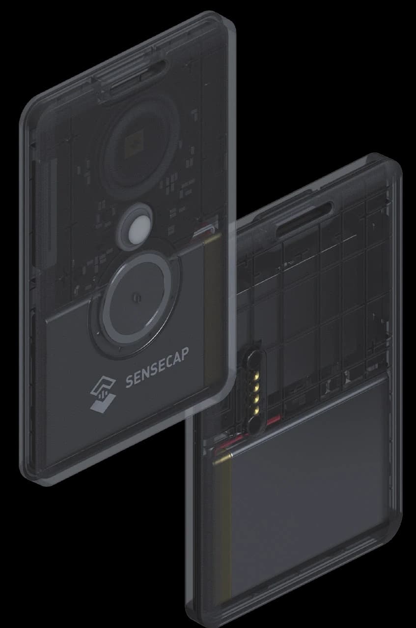 Seeed SenseCAP T1000-E front and rear views