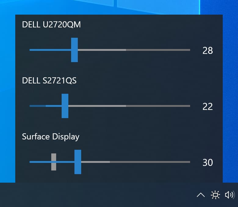 Monitorian adjusting brightness on several displays