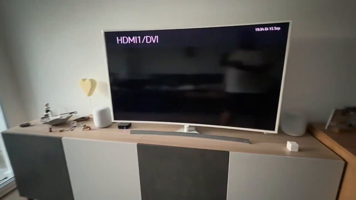 Solar TV Dashboard